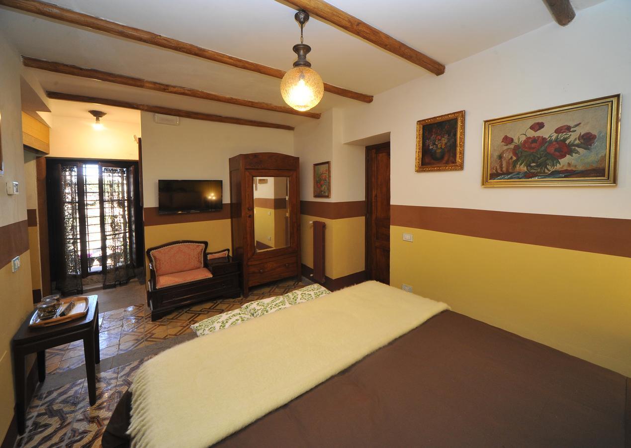 Готель La Canonica Dei Fiori - Anna Fendi Country House Рончільоне Екстер'єр фото